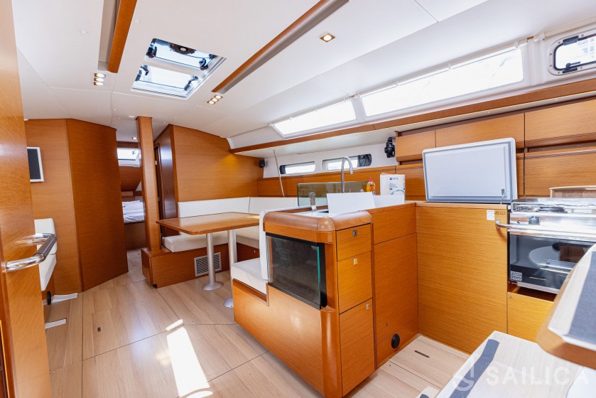 Sun Odyssey 449 - Yacht Charter Sailica