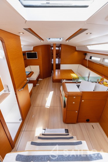 Sun Odyssey 449 - Yacht Charter Sailica