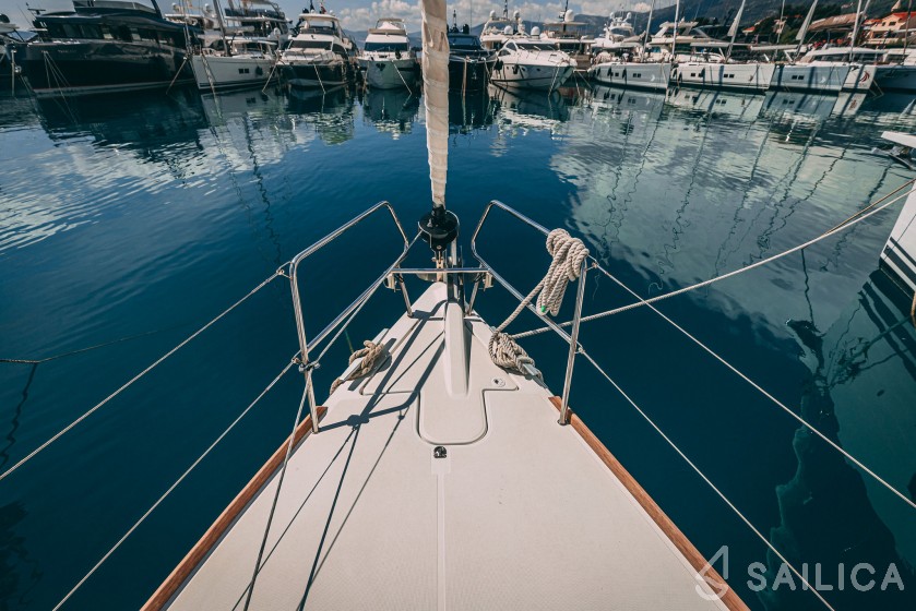 Sun Odyssey 449 - Yacht Charter Sailica