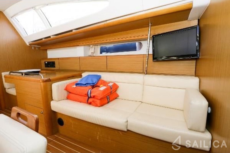 Sun Odyssey 50DS - Yacht Charter Sailica
