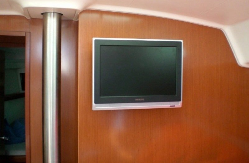 Oceanis 43 - Yacht Charter Sailica