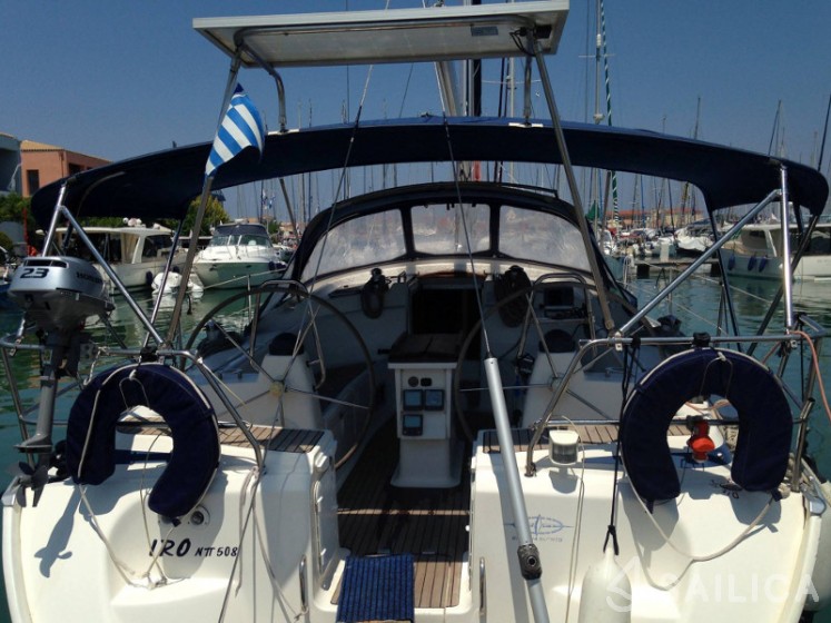Bavaria 42 Cruiser - Yacht Charter Sailica