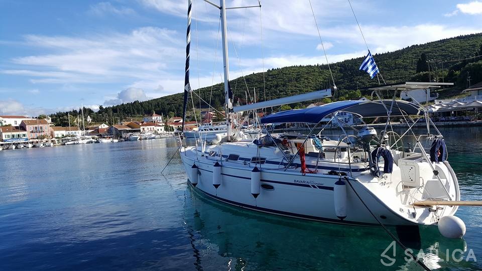 Bavaria 42 Cruiser - Yacht Charter Sailica