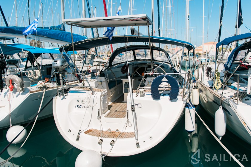 Bavaria 42 Cruiser - Yacht Charter Sailica