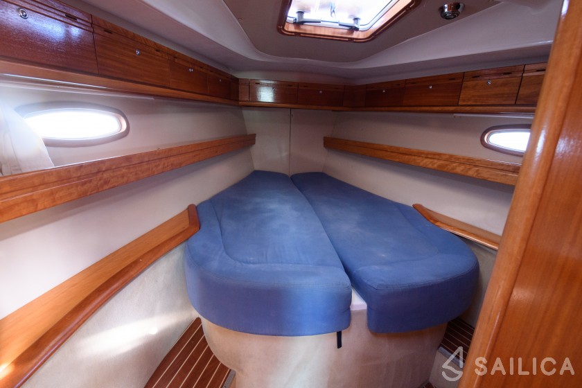 Bavaria 42 Cruiser - Yacht Charter Sailica