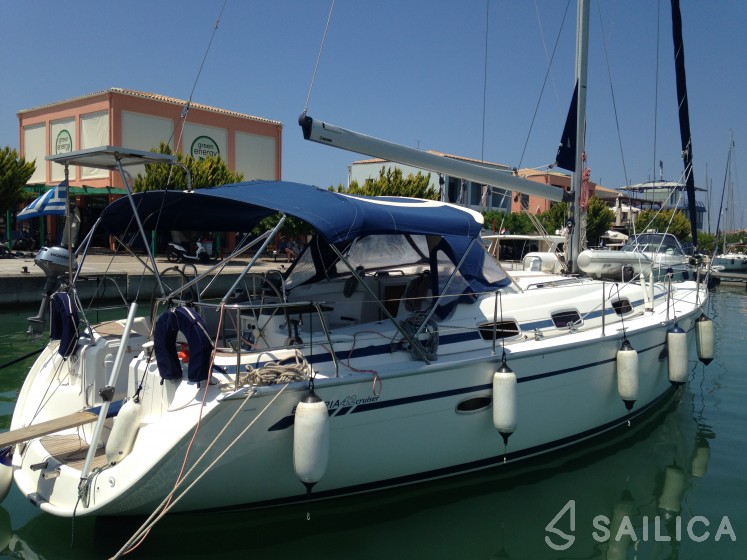 Bavaria 42 Cruiser - Yacht Charter Sailica