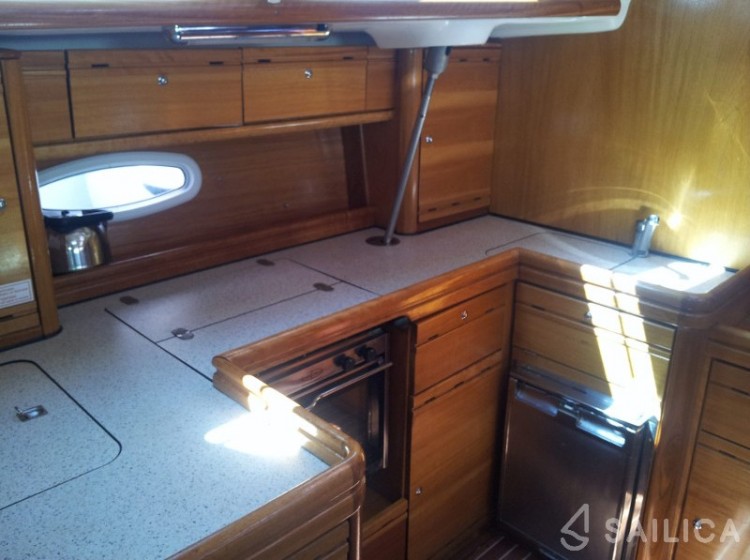 Bavaria 46 Cruiser - Yacht Charter Sailica