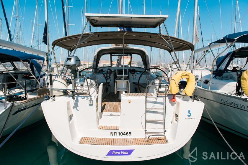 Oceanis 50 - Yacht Charter Sailica