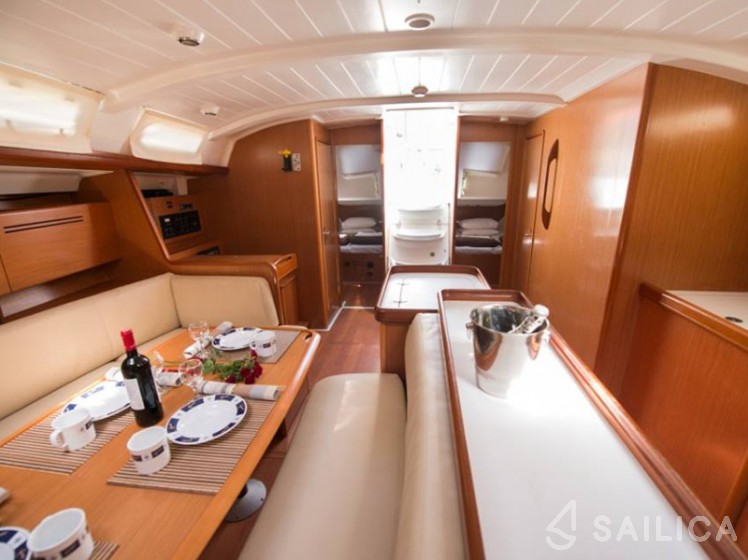 Cyclades 50.5 - Yacht Charter Sailica