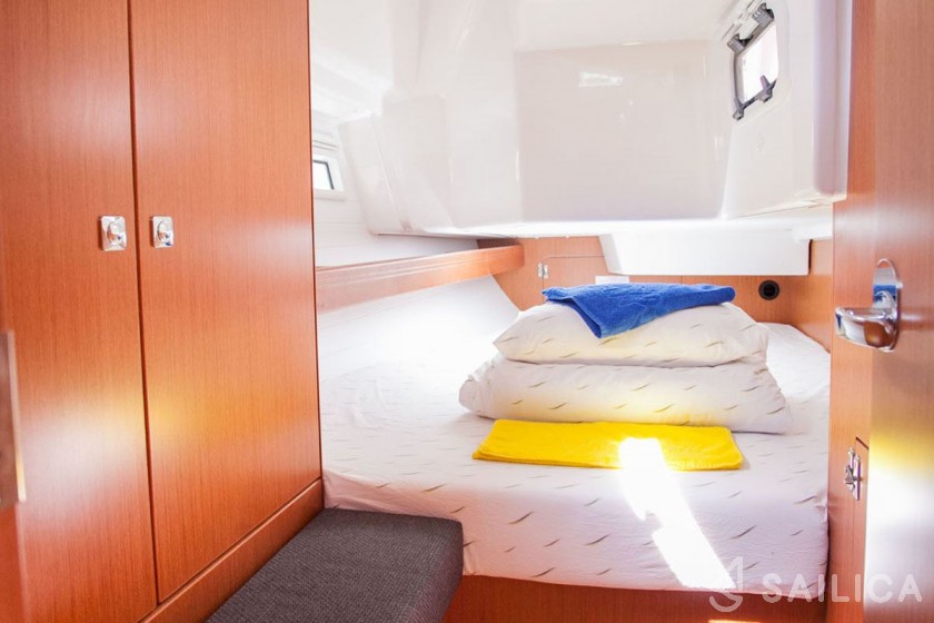 Bavaria 34 Cruiser - Yacht Charter Sailica