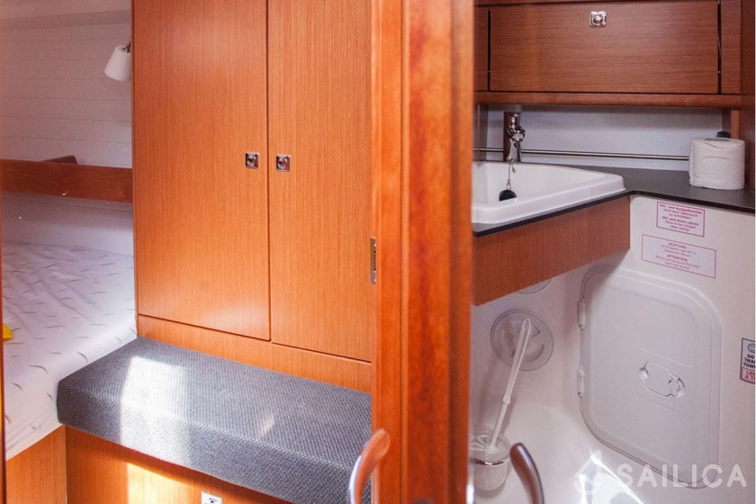 Bavaria 34 Cruiser - Yacht Charter Sailica