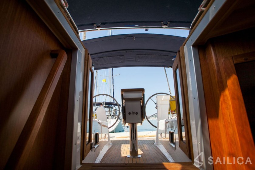 Bavaria 34 Cruiser - Yacht Charter Sailica