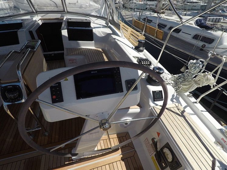 Hanse 458 - Yacht Charter Sailica