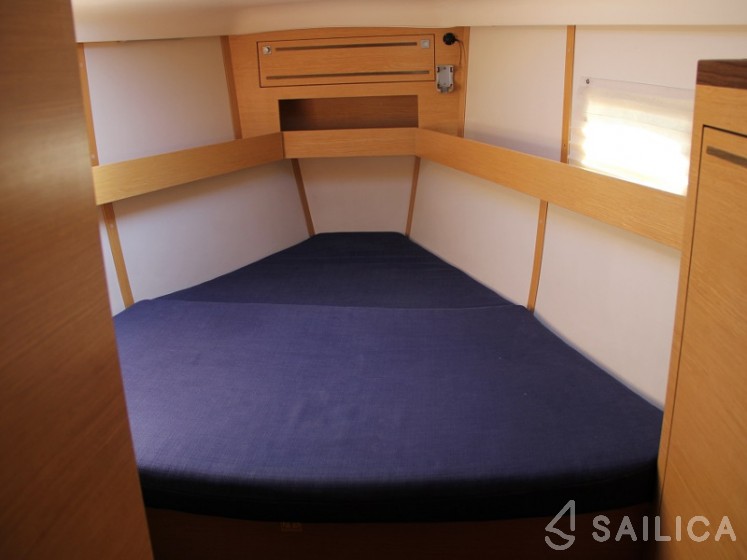 Elan 444 Impression - Yacht Charter Sailica