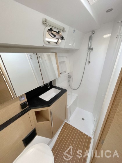 Hanse 460 - Yacht Charter Sailica