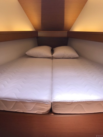 Sun Odyssey 449 - Yacht Charter Sailica