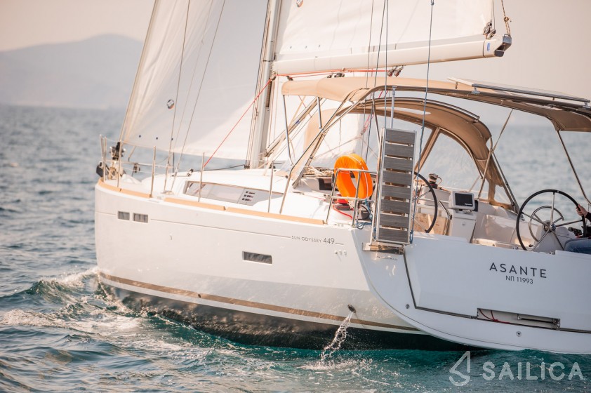 Sun Odyssey 449 - Yacht Charter Sailica