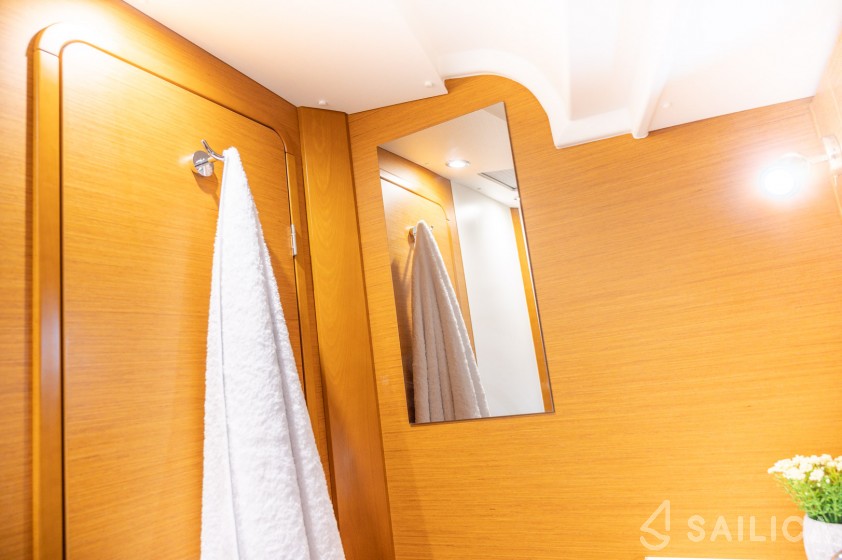 Sun Odyssey 449 - Yacht Charter Sailica