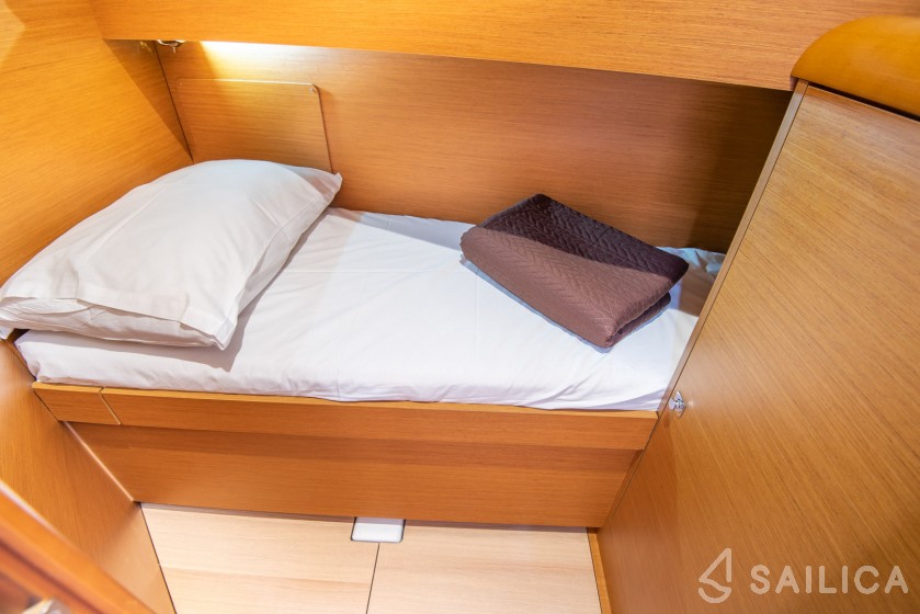 Sun Odyssey 449 - Yacht Charter Sailica