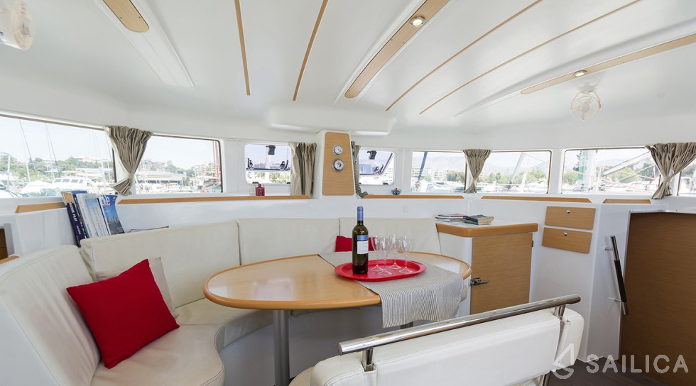 Lagoon 380 - Yacht Charter Sailica