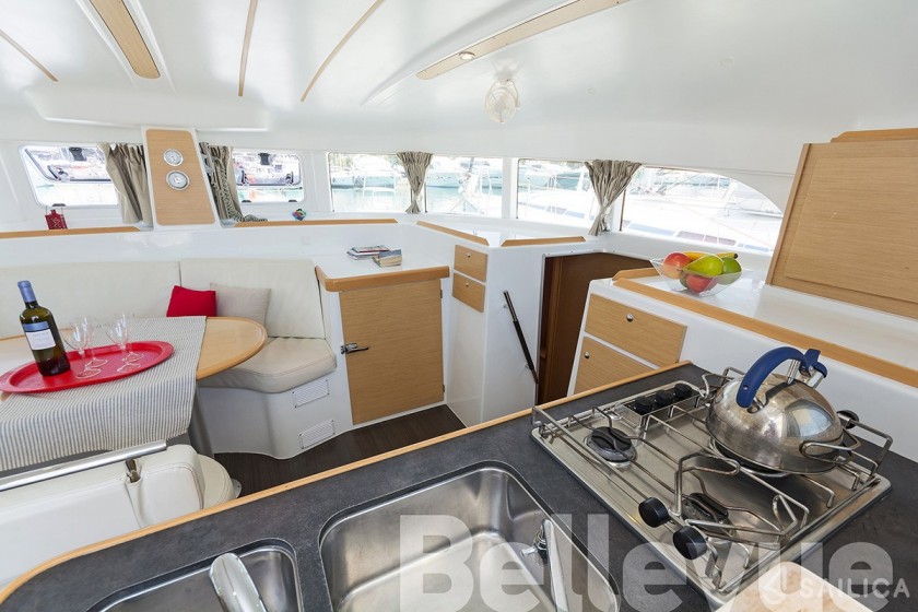 Lagoon 380 - Yacht Charter Sailica