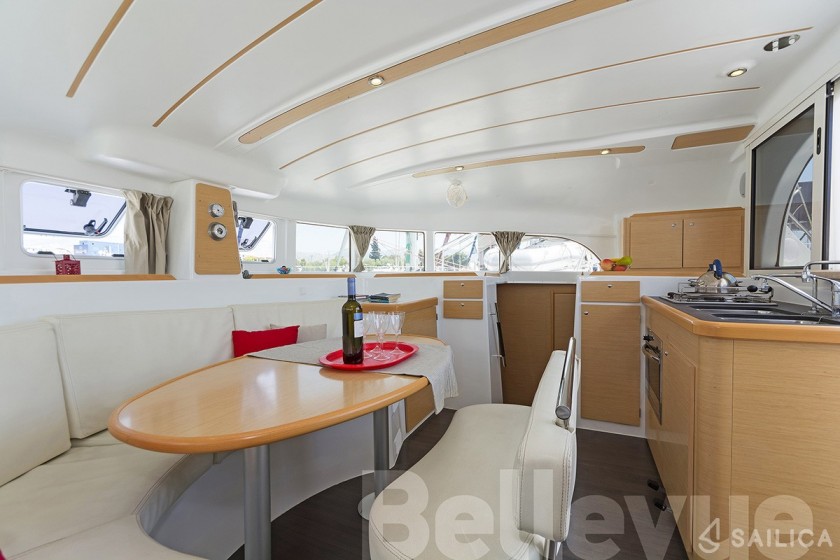 Lagoon 380 - Yacht Charter Sailica