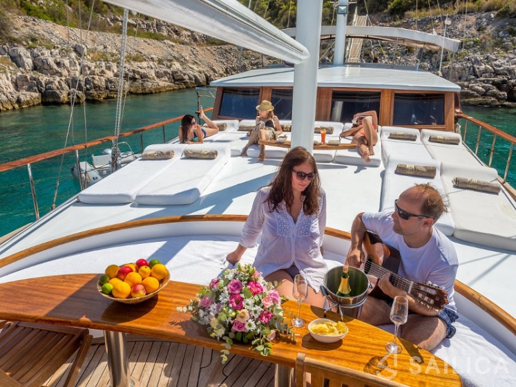 Gulet - Yacht Charter Sailica