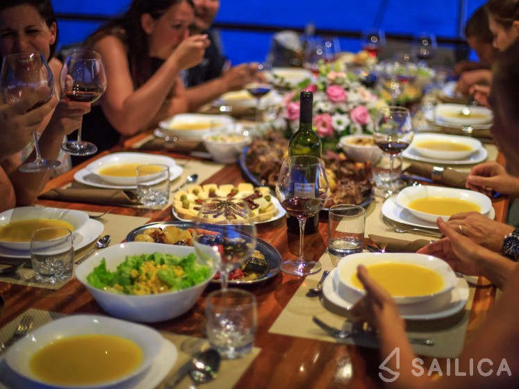 Gulet - Yacht Charter Sailica
