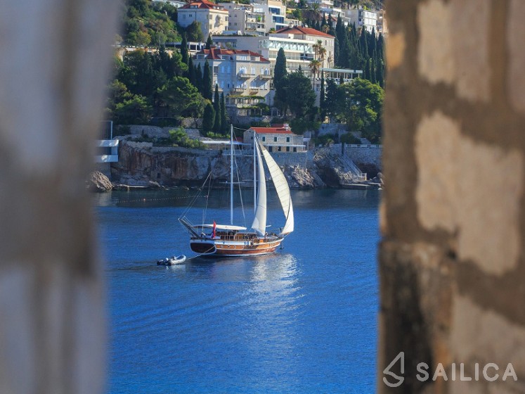 Gulet - Yacht Charter Sailica