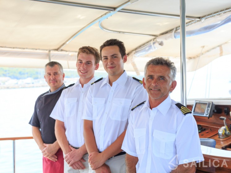 Gulet - Yacht Charter Sailica