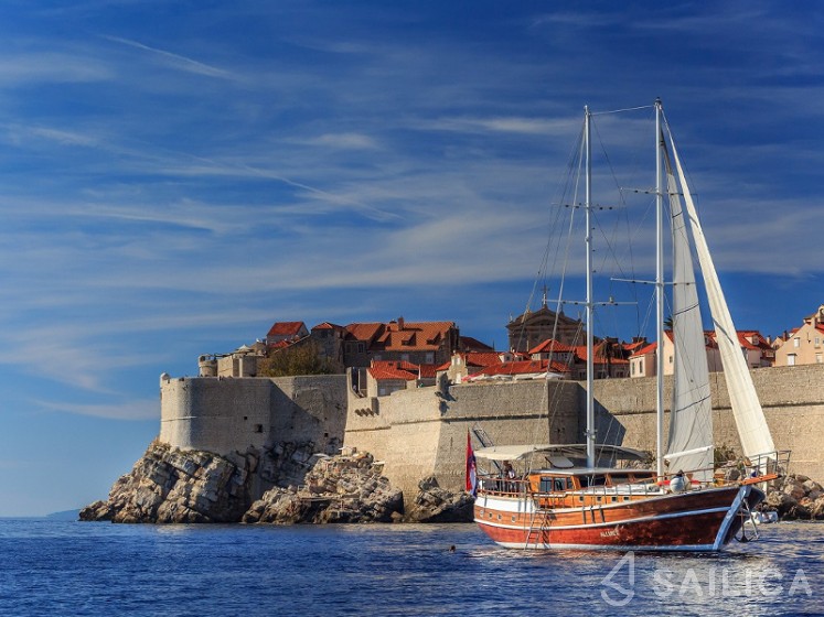 Gulet - Yacht Charter Sailica