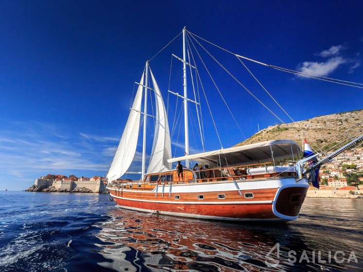 Gulet - Yacht Charter Sailica