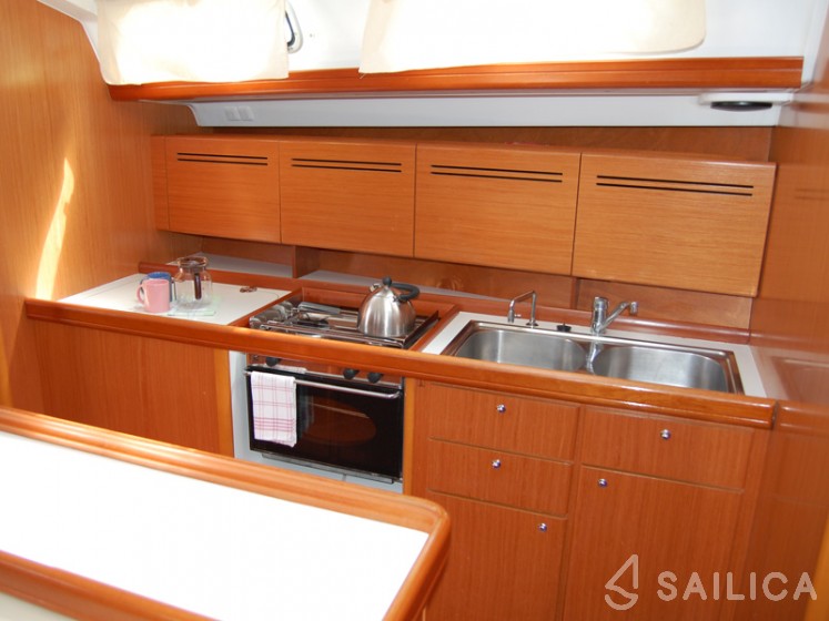 Cyclades 50.5 - Yacht Charter Sailica