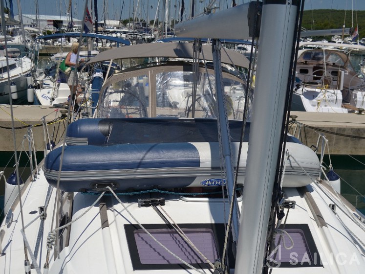 Oceanis 40 - Yacht Charter Sailica