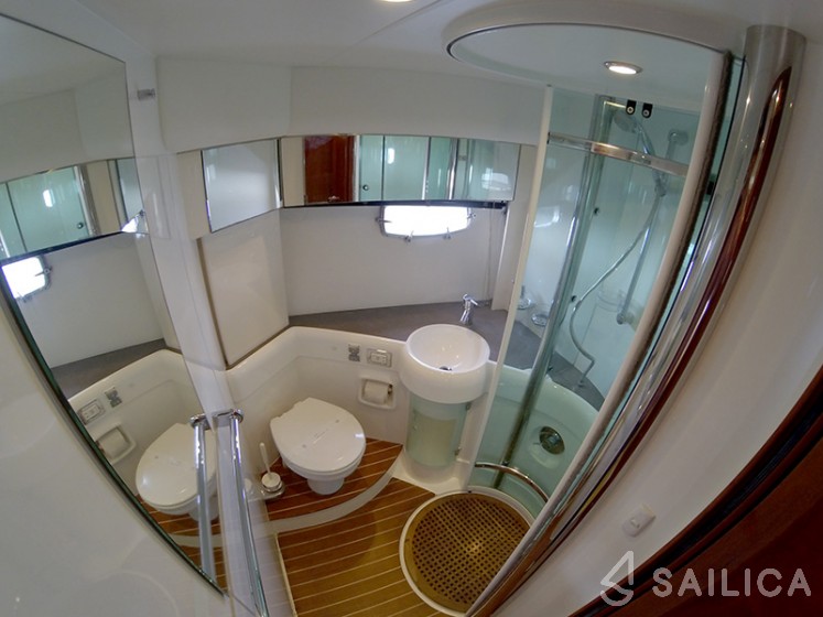 Targa 52 GT - Yacht Charter Sailica