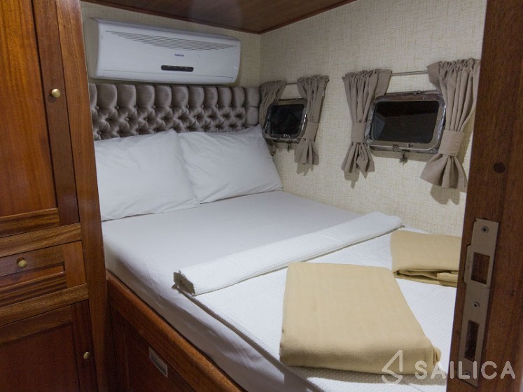 Gulet - Yacht Charter Sailica