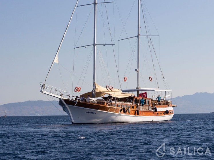 Gulet - Yacht Charter Sailica