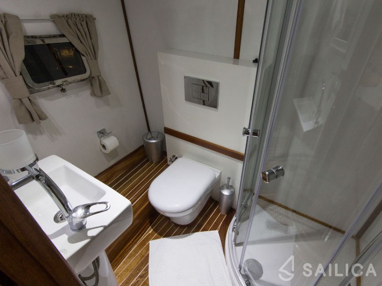 Gulet - Yacht Charter Sailica