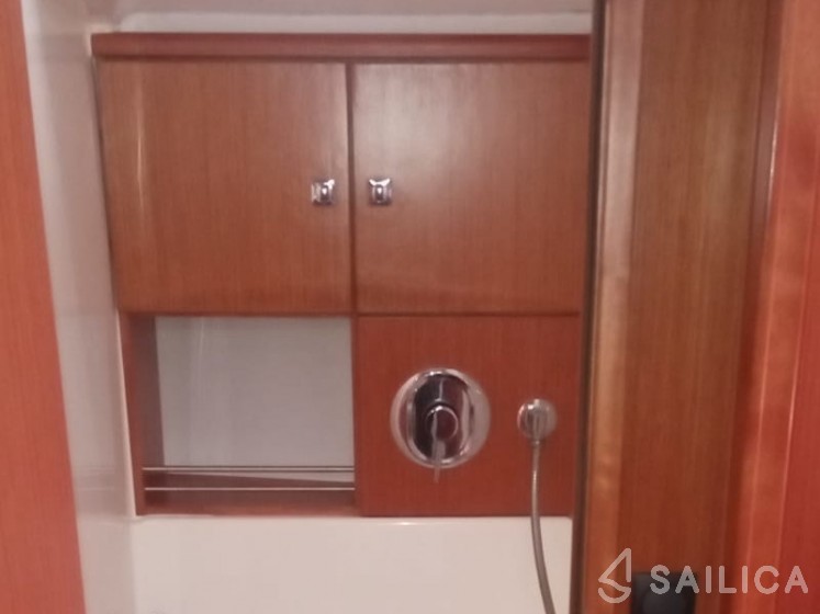 Bavaria 46 Cruiser - Yacht Charter Sailica