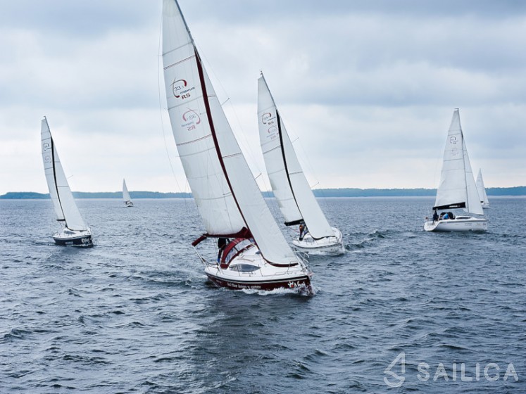 Maxus 33.1 RS Prestige - Yacht Charter Sailica
