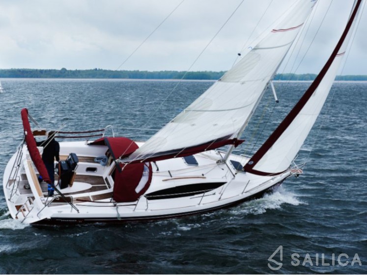 Maxus 33.1 RS Prestige - Yacht Charter Sailica