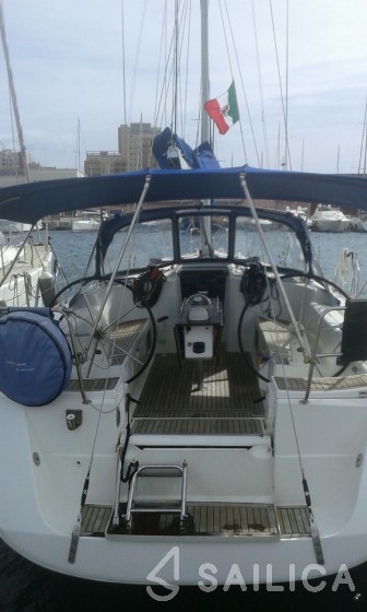 Dufour 425 - Yacht Charter Sailica