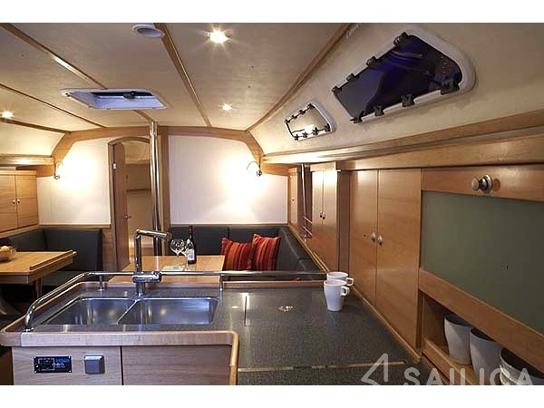 Hanse 370 - Yacht Charter Sailica