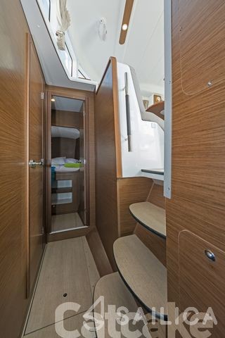 Lagoon 380 S2 - Yacht Charter Sailica