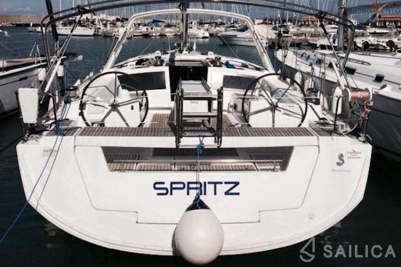 Oceanis 48 - Yacht Charter Sailica