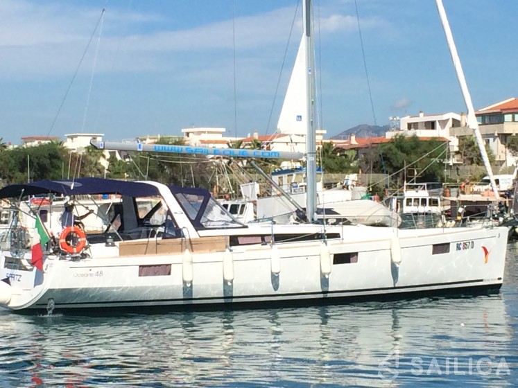 Oceanis 48 - Yacht Charter Sailica