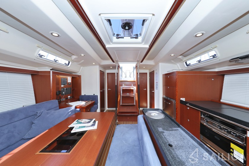 Hanse 505 - 4 + 1 cab. - Yacht Charter Sailica