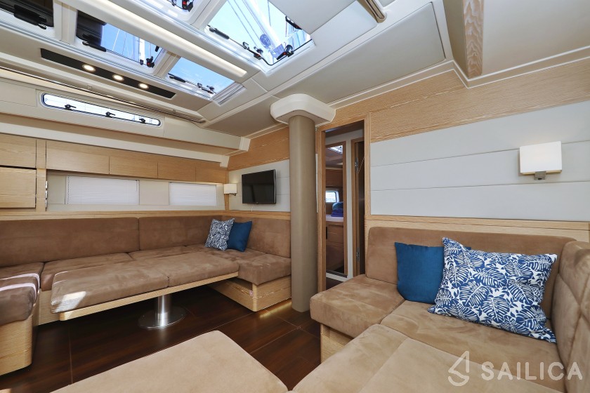 Hanse 588 - Yacht Charter Sailica