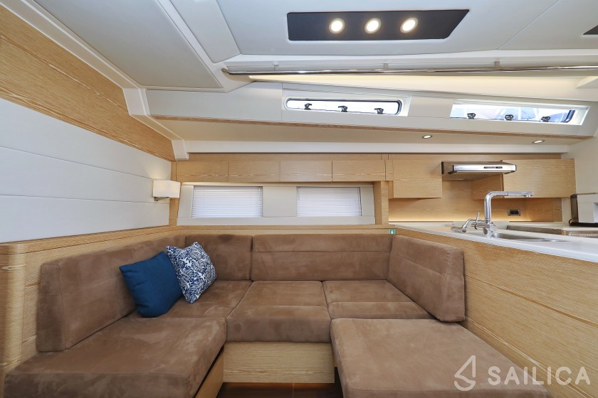 Hanse 588 - Yacht Charter Sailica