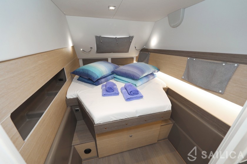 Bali 4.3 - Yacht Charter Sailica